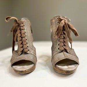 Aldo Lace Up Bootie Heels Size 6